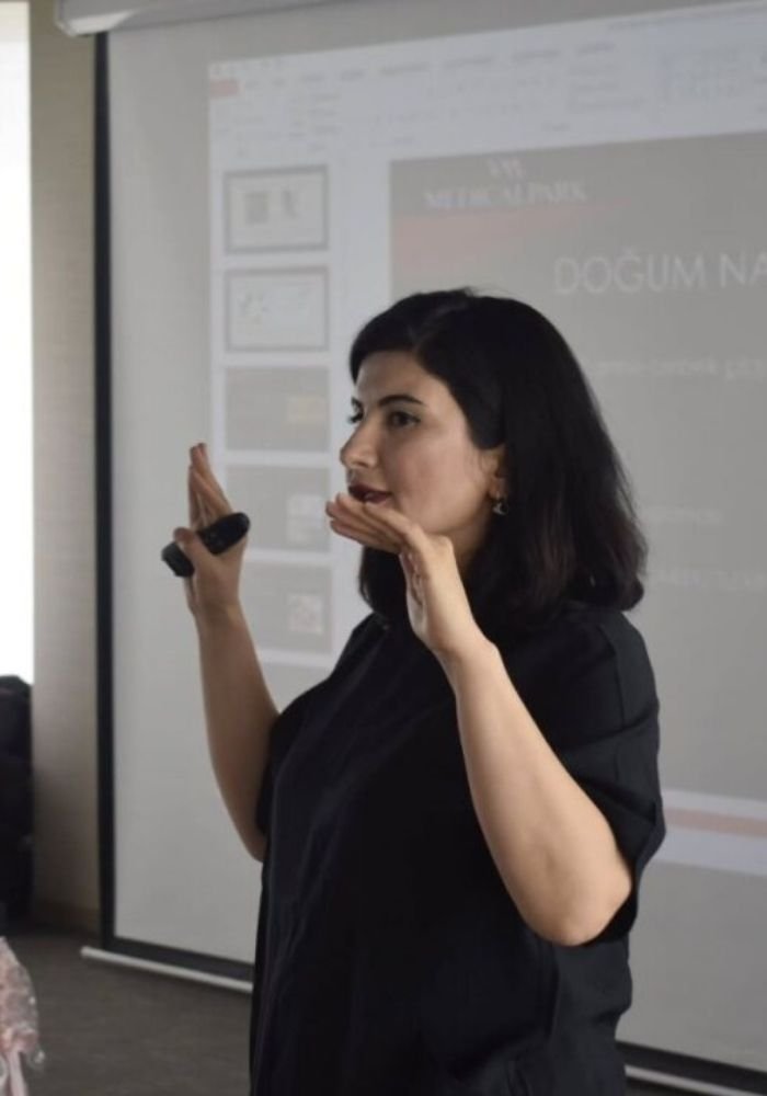 ozge-sever-yesiloglu-1 (4)